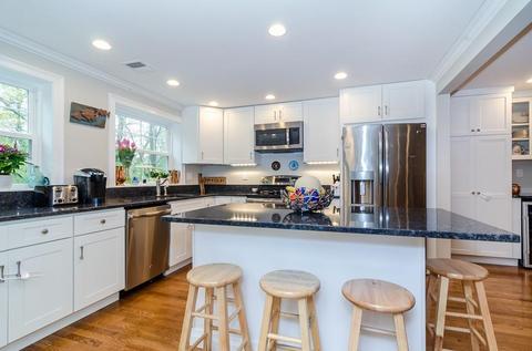 19 Pleasant St, Dover, MA 02030 photo 8