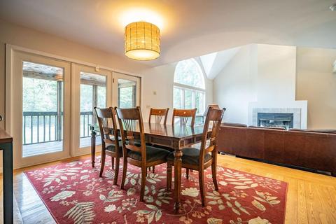 34 Carillon Cir, Easthampton, MA 01027 photo 5