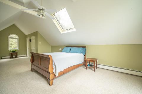 34 Carillon Cir, Easthampton, MA 01027 photo 11