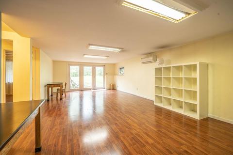 34 Carillon Cir, Easthampton, MA 01027 photo 15