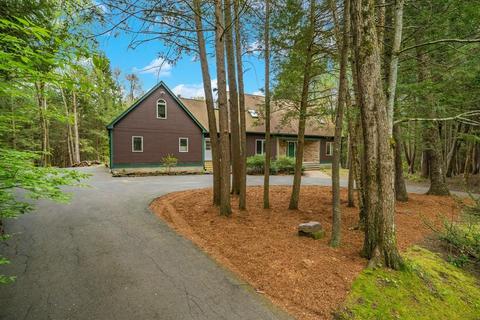 34 Carillon Cir, Easthampton, MA 01027 photo 1