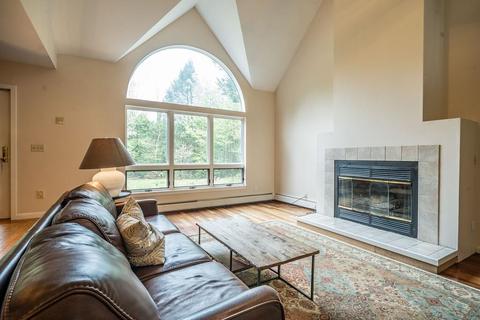 34 Carillon Cir, Easthampton, MA 01027 photo 4