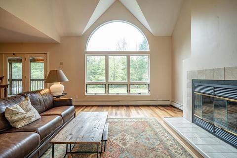 34 Carillon Cir, Easthampton, MA 01027 photo 3