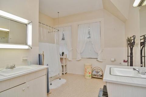 125 Berkeley St, Lawrence, MA 01841 photo 22