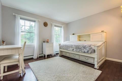 166 South St, Upton, MA 01568 photo 19