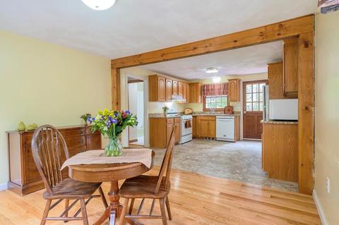 27 Walnut St, Townsend, MA 01469 photo 7