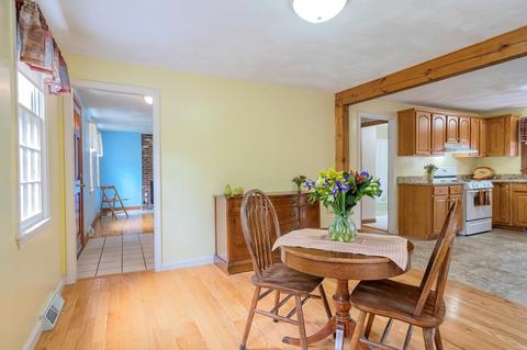 27 Walnut St, Townsend, MA 01469 photo 9