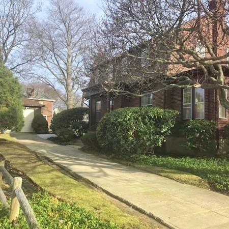 6 Bubier Rd, Marblehead, MA 01945 photo 1