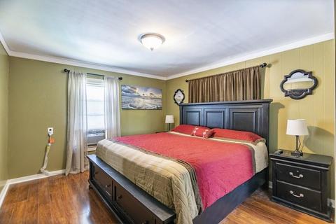 92 Epping St, Lowell, MA 01852 photo 7
