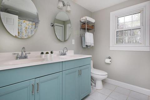 6 Brook Ln, Walpole, MA 02032 photo 11
