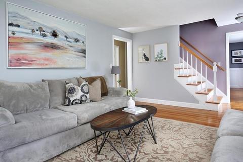 6 Brook Ln, Walpole, MA 02032 photo 2