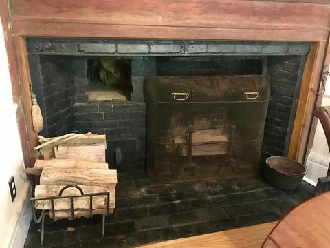 574 Hale St, Beverly, MA 01915 photo 4