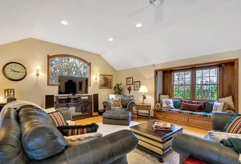 12 Townside Ln, Walpole, MA 02081 photo 11