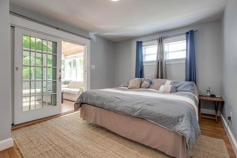 515 Great Plain Ave, Needham, MA 02492 photo 9