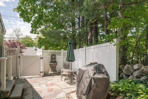 515 Great Plain Ave, Needham, MA 02492 photo 16