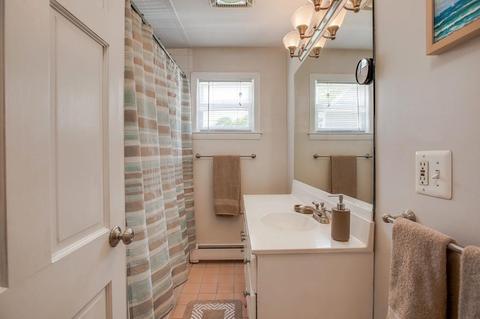 515 Great Plain Ave, Needham, MA 02492 photo 8