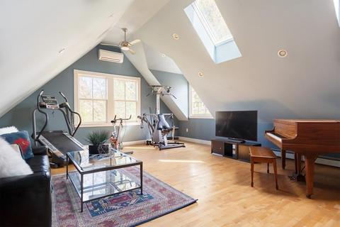 421 Huron Ave, Cambridge, MA 02138 photo 13