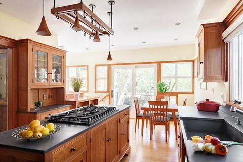 421 Huron Ave, Cambridge, MA 02138 photo 3