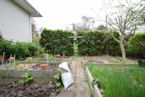 129 Linden St, Needham, MA 02492 photo 25