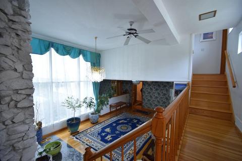 129 Linden St, Needham, MA 02492 photo 10