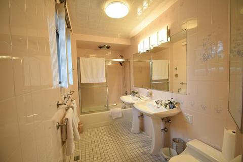 129 Linden St, Needham, MA 02492 photo 16