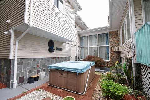 129 Linden St, Needham, MA 02492 photo 20