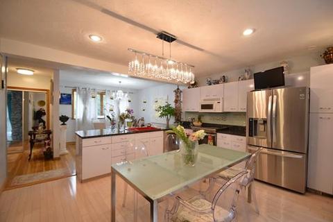 129 Linden St, Needham, MA 02492 photo 6