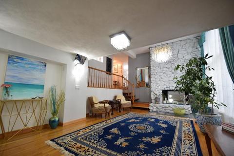 129 Linden St, Needham, MA 02492 photo 12