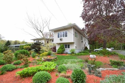 129 Linden St, Needham, MA 02492 photo 2