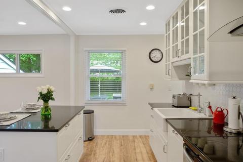 64 Baldwin Ave, Framingham, MA 01701 photo 12