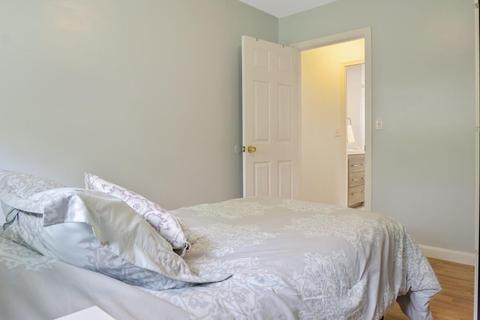 64 Baldwin Ave, Framingham, MA 01701 photo 23