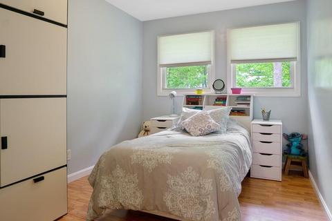 64 Baldwin Ave, Framingham, MA 01701 photo 22
