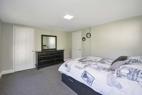 220 Tiffany St, Springfield, MA 01108 photo 18