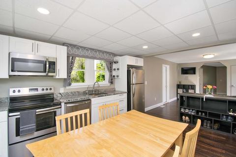 220 Tiffany St, Springfield, MA 01108 photo 5