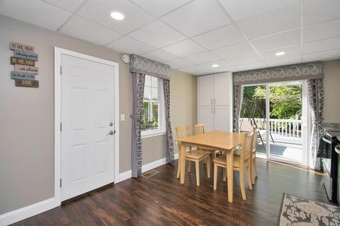 220 Tiffany St, Springfield, MA 01108 photo 3