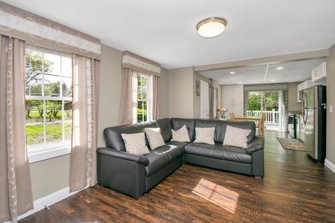 220 Tiffany St, Springfield, MA 01108 photo 8