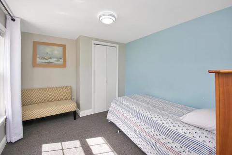 220 Tiffany St, Springfield, MA 01108 photo 13