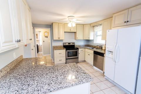 131 Valley Path, Marshfield, MA 02050 photo 2