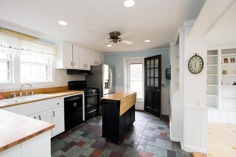 33 Concord St, Maynard, MA 01754 photo 8
