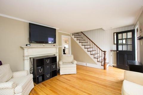 33 Concord St, Maynard, MA 01754 photo 3