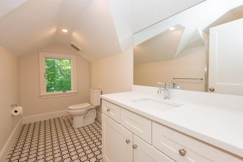393 Clinton Rd, Brookline, MA 02445 photo 22