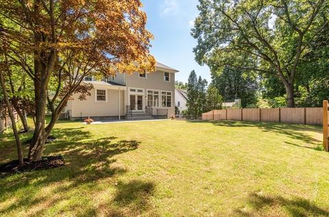 393 Clinton Rd, Brookline, MA 02445 photo 23