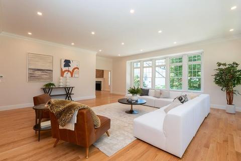 393 Clinton Rd, Brookline, MA 02445 photo 11