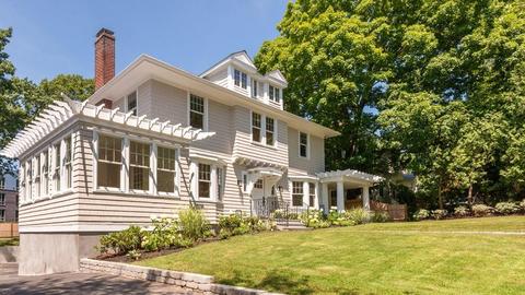 393 Clinton Rd, Brookline, MA 02445 photo 4