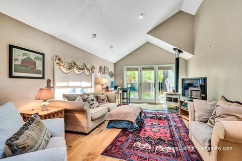 5 Stearns Rd, Wellesley, MA 02482 photo 18
