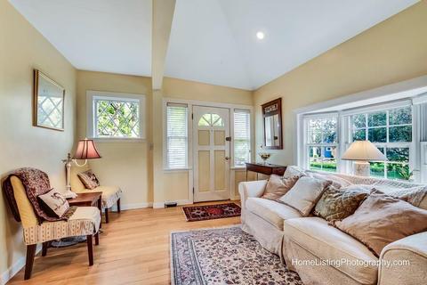 5 Stearns Rd, Wellesley, MA 02482 photo 6