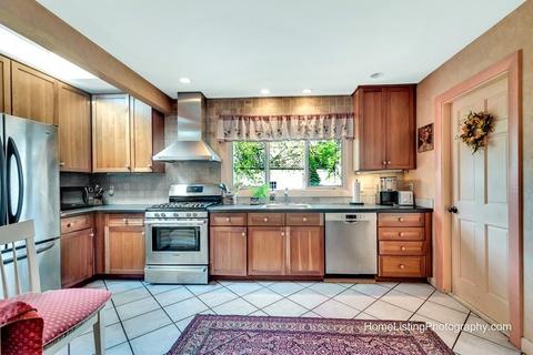 5 Stearns Rd, Wellesley, MA 02482 photo 9