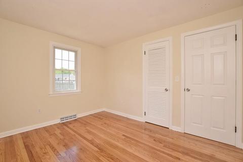 78 Robak Dr, Chicopee, MA 01020 photo 22