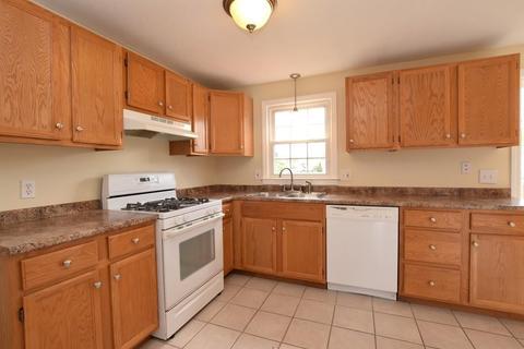 78 Robak Dr, Chicopee, MA 01020 photo 3