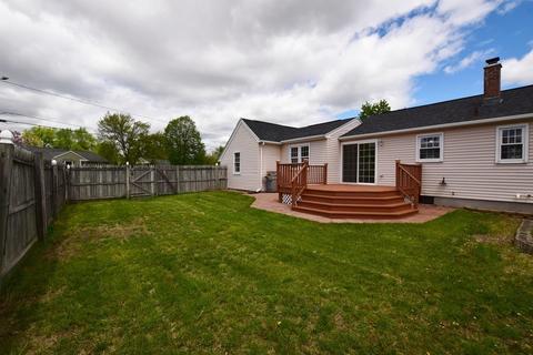 78 Robak Dr, Chicopee, MA 01020 photo 2